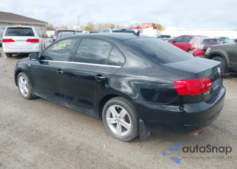 2013 Volkswagen Jetta 2.0L Tdi from USA, damaged, VIN 3VWLL7AJ9DM368679